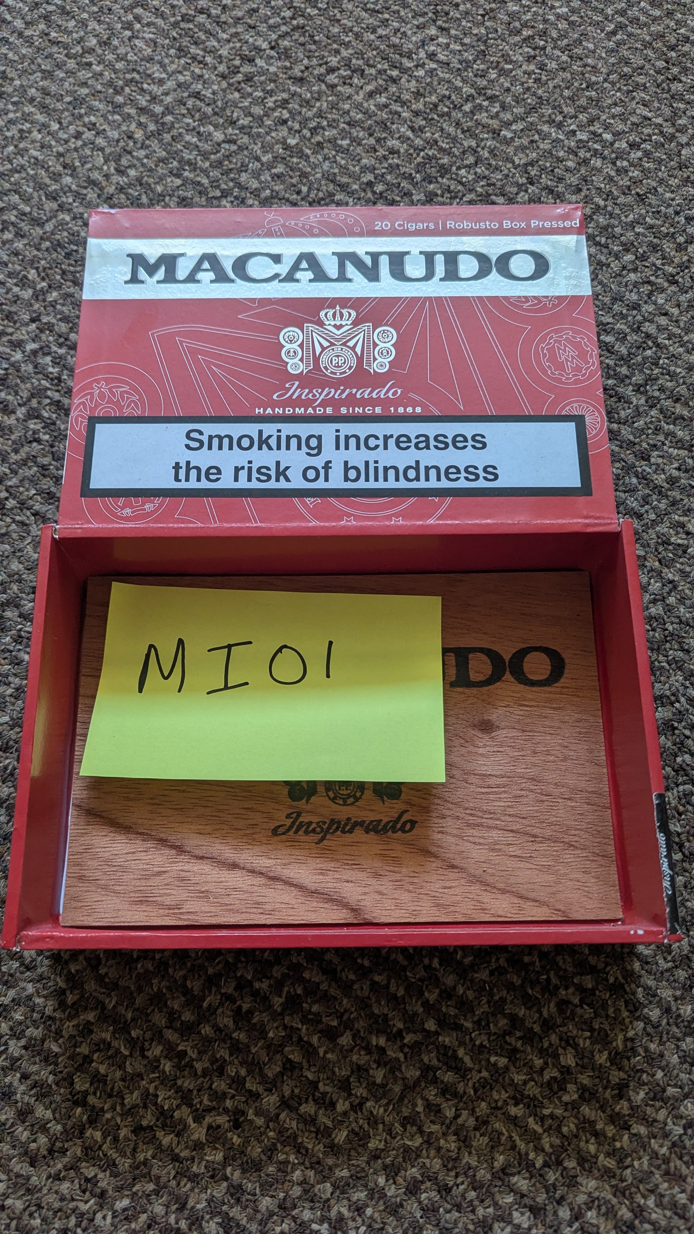 Macanudo Inspirado cigar box
