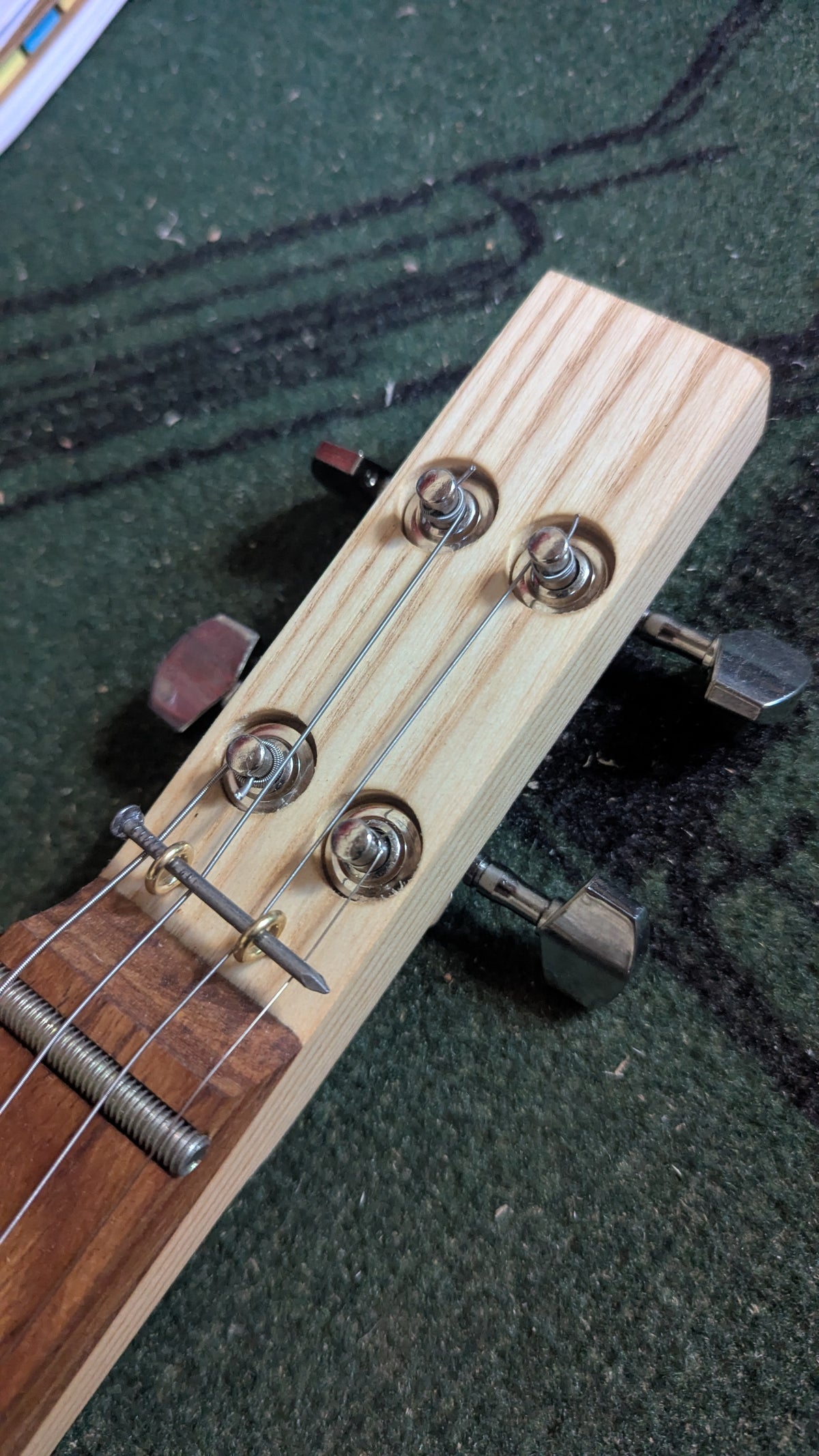 Macanudo 4 string fretless CBG