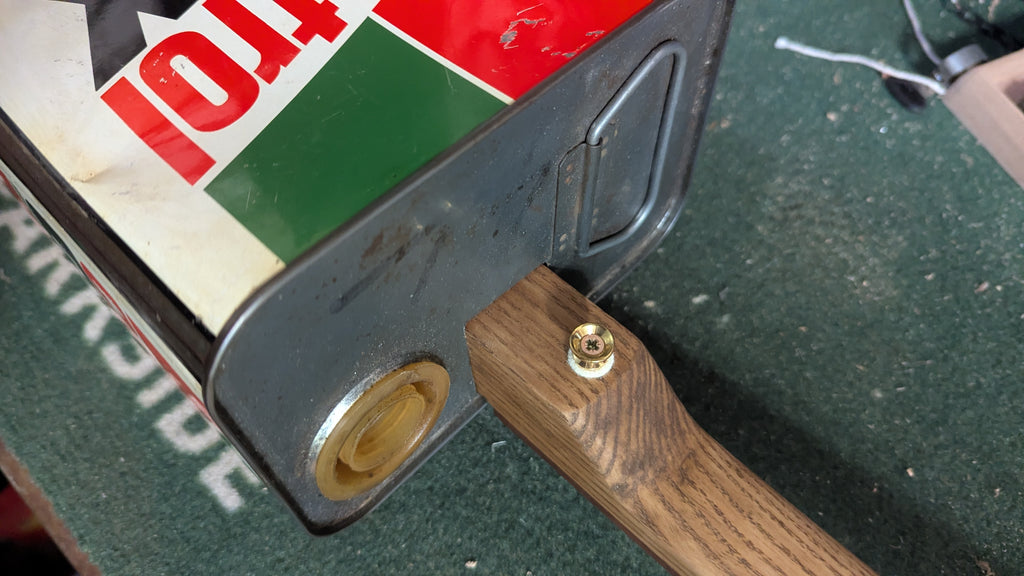 Castrol GTX oil can guitar